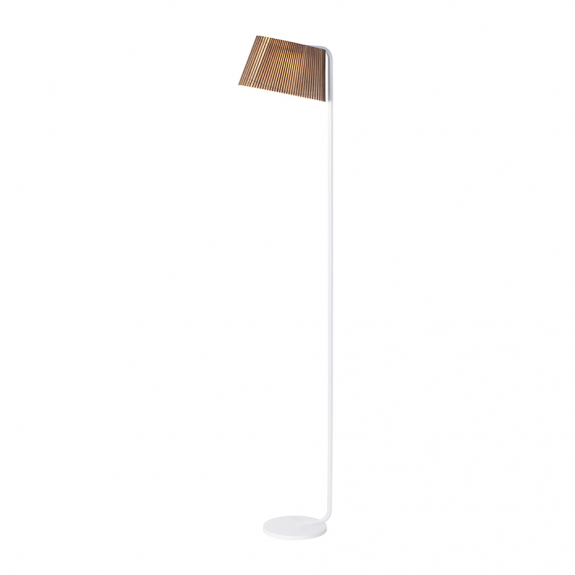 Owalo 7010 Golvlampa Walnut i gruppen Belysning / Inomhus / Golvlampor hos Vxj Elektriska (7010PA)