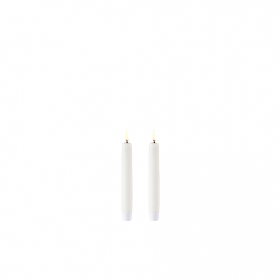 Uyuni Taper LED Candle 18cm Nordic White 2-Pack i gruppen Inredning / Inredningsdetaljer / Ljushllare & Ljus hos Vxj Elektriska (UL-TA-NW02315-2)