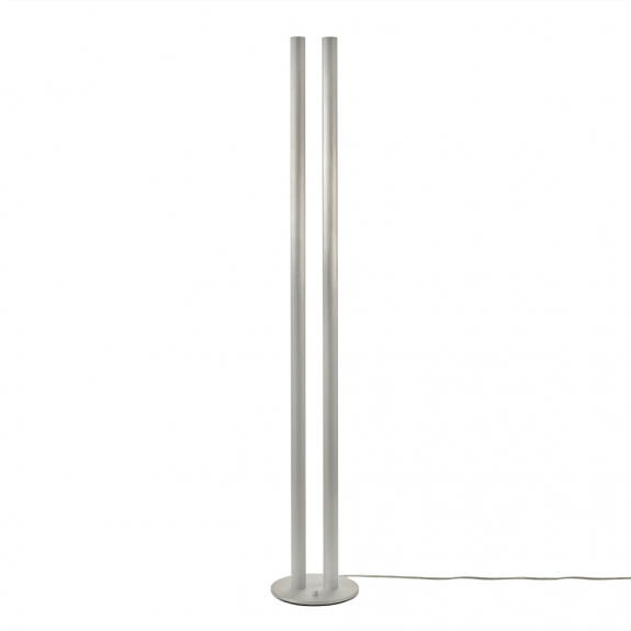 L1 Floor Lamp Aluminium i gruppen Belysning / Inomhus / Golvlampor hos Vxj Elektriska (VO-V9022112)